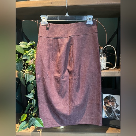 NWOT Express Maroon Pencil Skirt - Picture 3 of 6